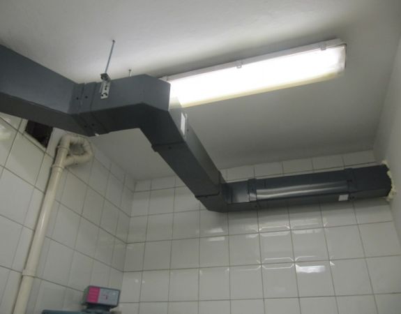 Kanały wentylacyjne PVC do instalacji odciągu laboratoryjnego